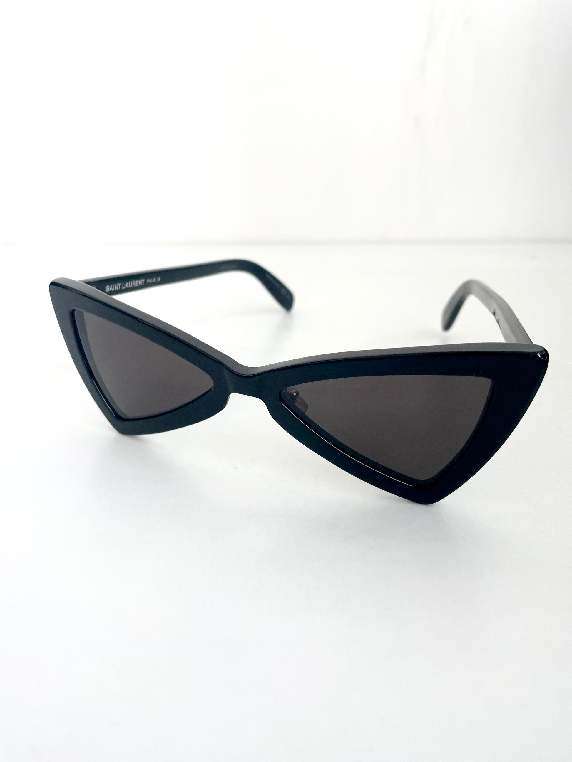RvceShops Revival, Saint Laurent Eyewear triangle frame sunglasses